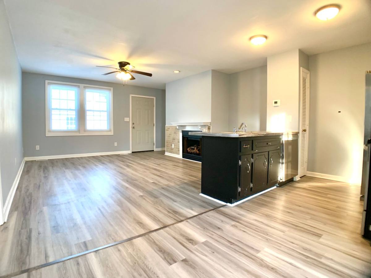 Apartment for rent at 211 Lexington Dr, Clarksville, TN 37042