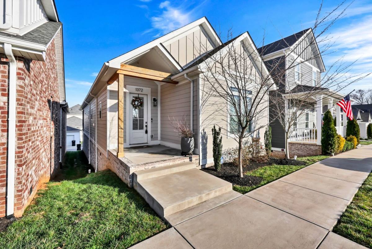 House for rent at 1372 Hicks Edgen Rd, Pleasant View, TN 37146