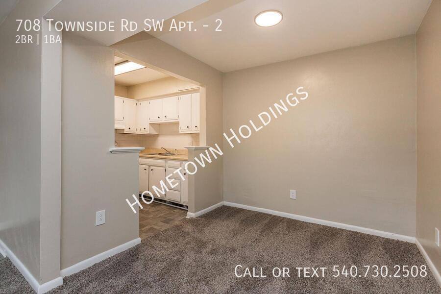 Apartment for rent at 708 Townside Rd SW #2, Roanoke, VA 24014