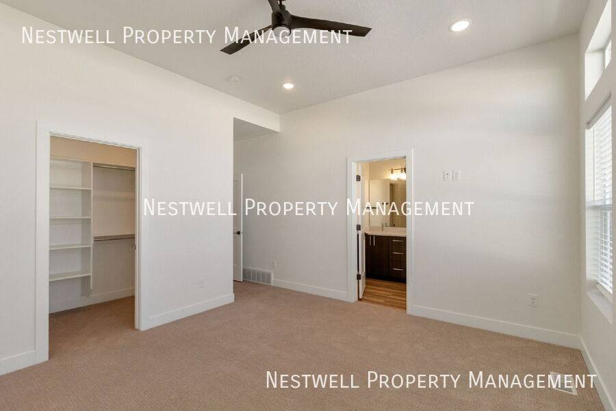 Townhouse for rent at 4349 W 5430 S #D, Roy, UT 84067