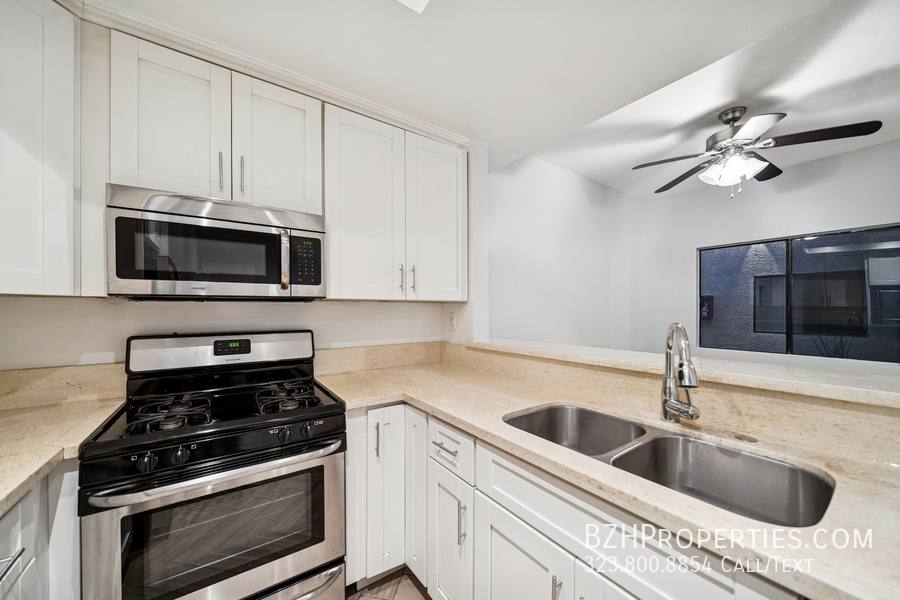 Apartment for rent at 5715 W Olympic Blvd #103, Los Angeles, CA 90036