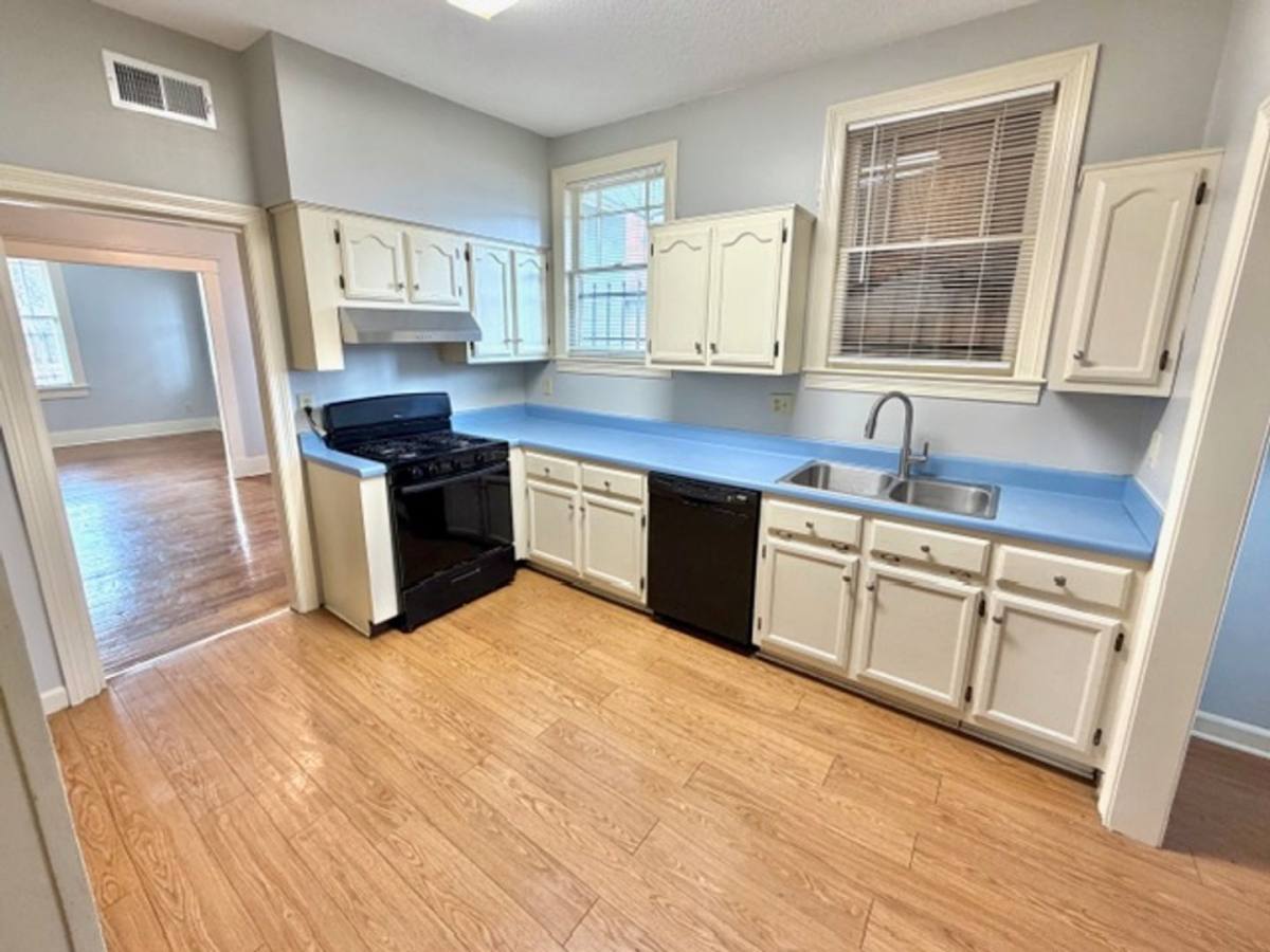 Apartment for rent at 2532 Sam Cooper, Memphis, TN 38112
