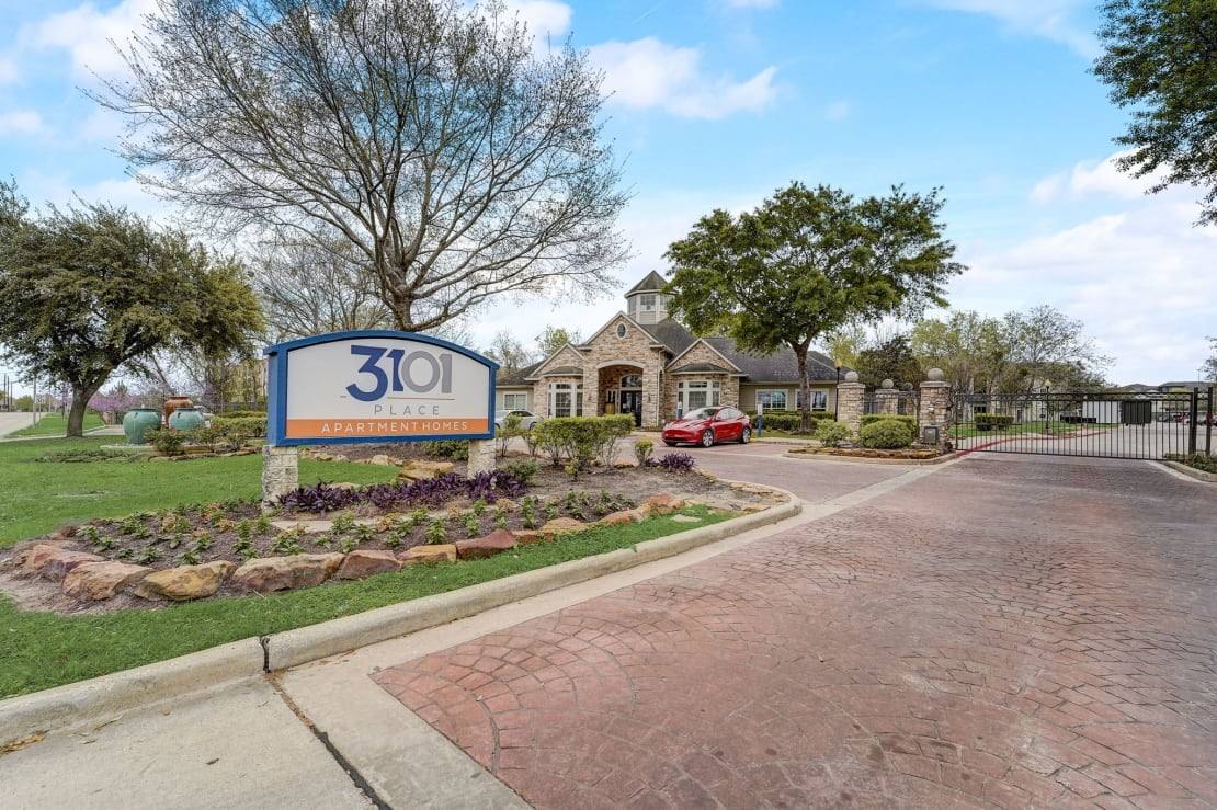 Apartment for rent at 3101 Vista Dr #3101A2, Rosenberg, TX 77471
