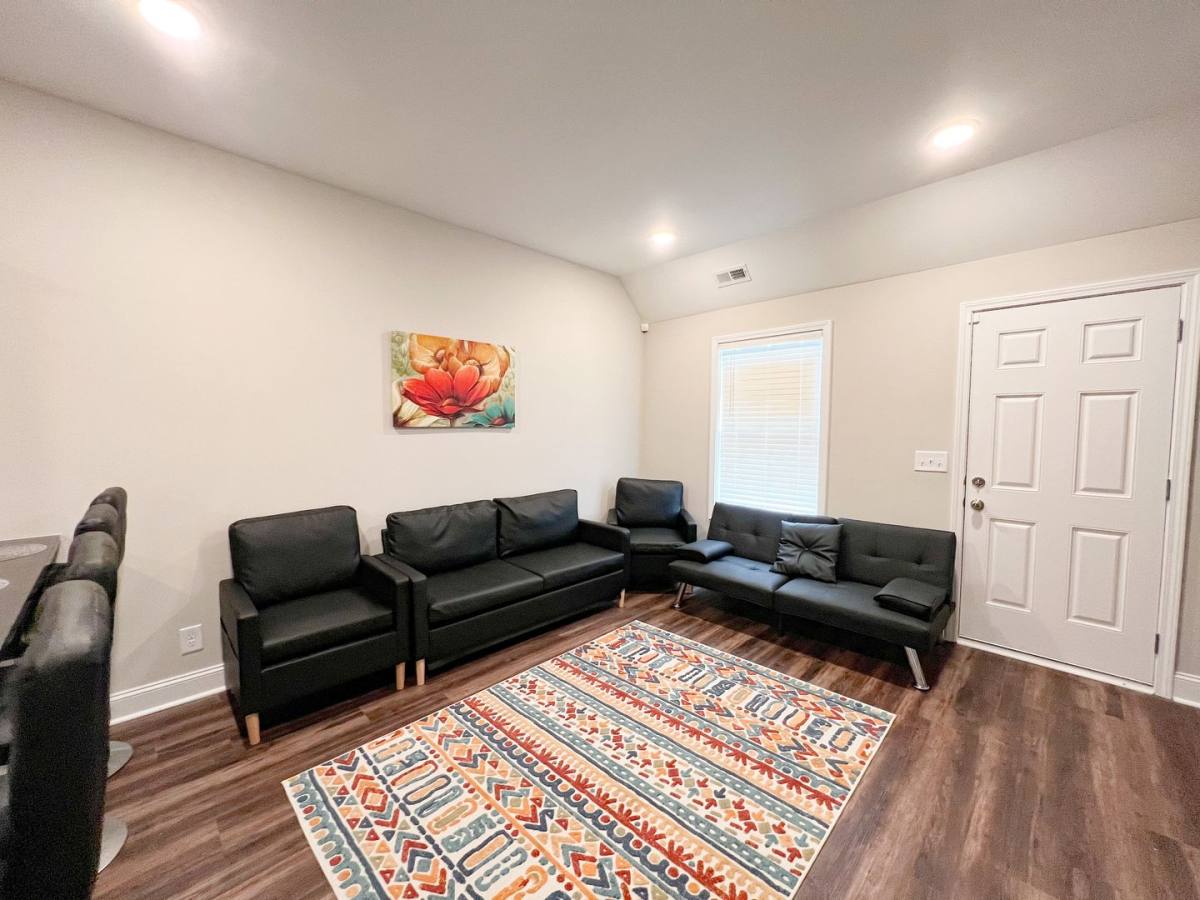Apartment for rent at 216-C Drayton Dr, Clarksville, TN 37042
