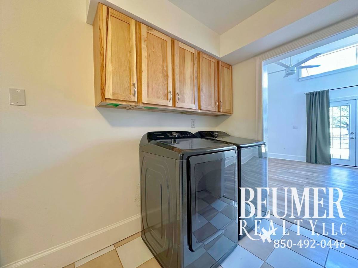 Townhouse for rent at 4833 Huron Dr, Pensacola, FL 32507