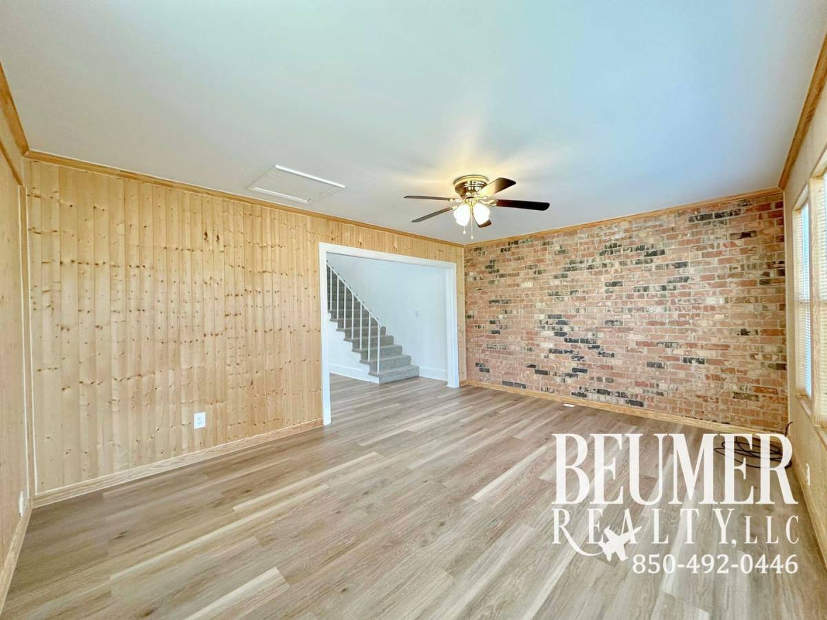 Townhouse for rent at 4833 Huron Dr, Pensacola, FL 32507