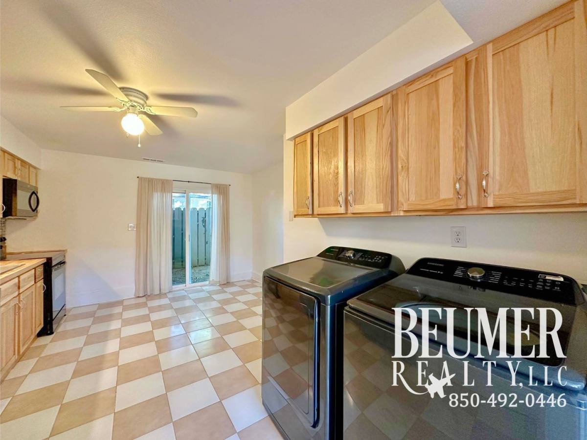 Townhouse for rent at 4833 Huron Dr, Pensacola, FL 32507