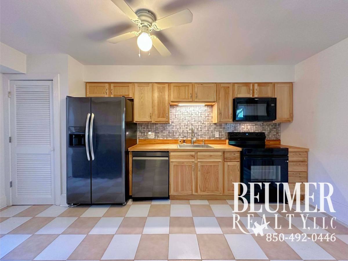 Townhouse for rent at 4833 Huron Dr, Pensacola, FL 32507