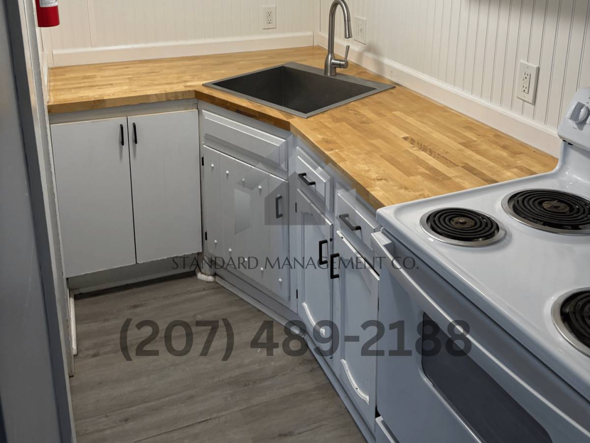 Apartment for rent at 34 Main St, Oakland, ME 04963