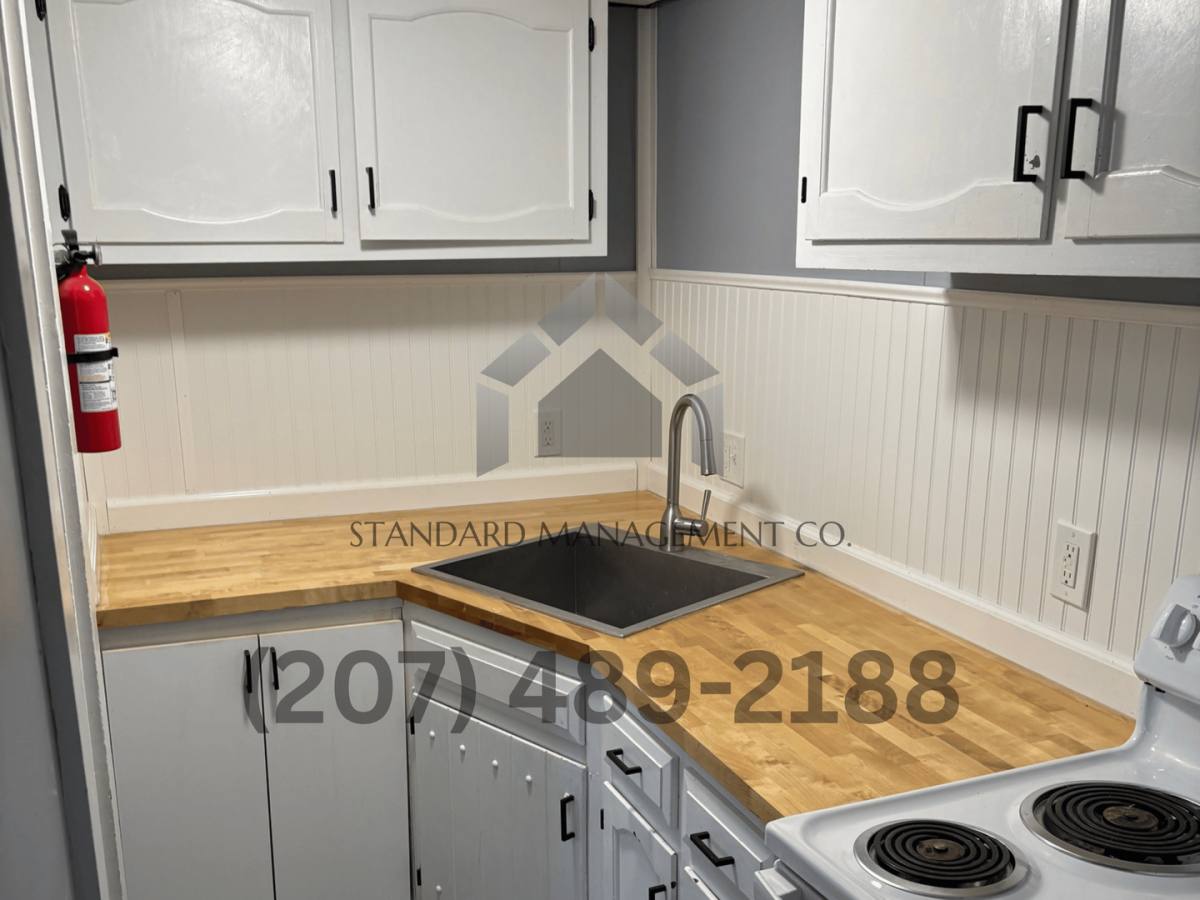 Apartment for rent at 34 Main St, Oakland, ME 04963