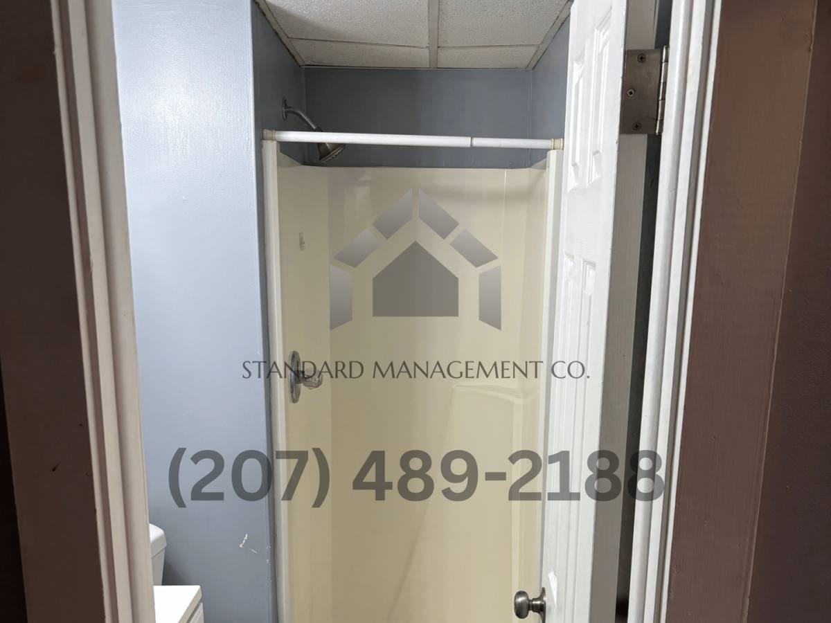 Apartment for rent at 34 Main St, Oakland, ME 04963
