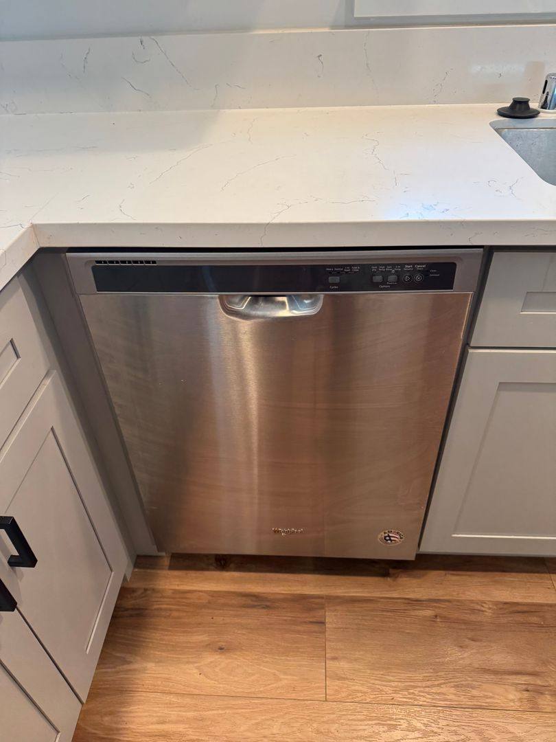 Apartment for rent at 162 Kenmass Ave, Auburn, CA 95603