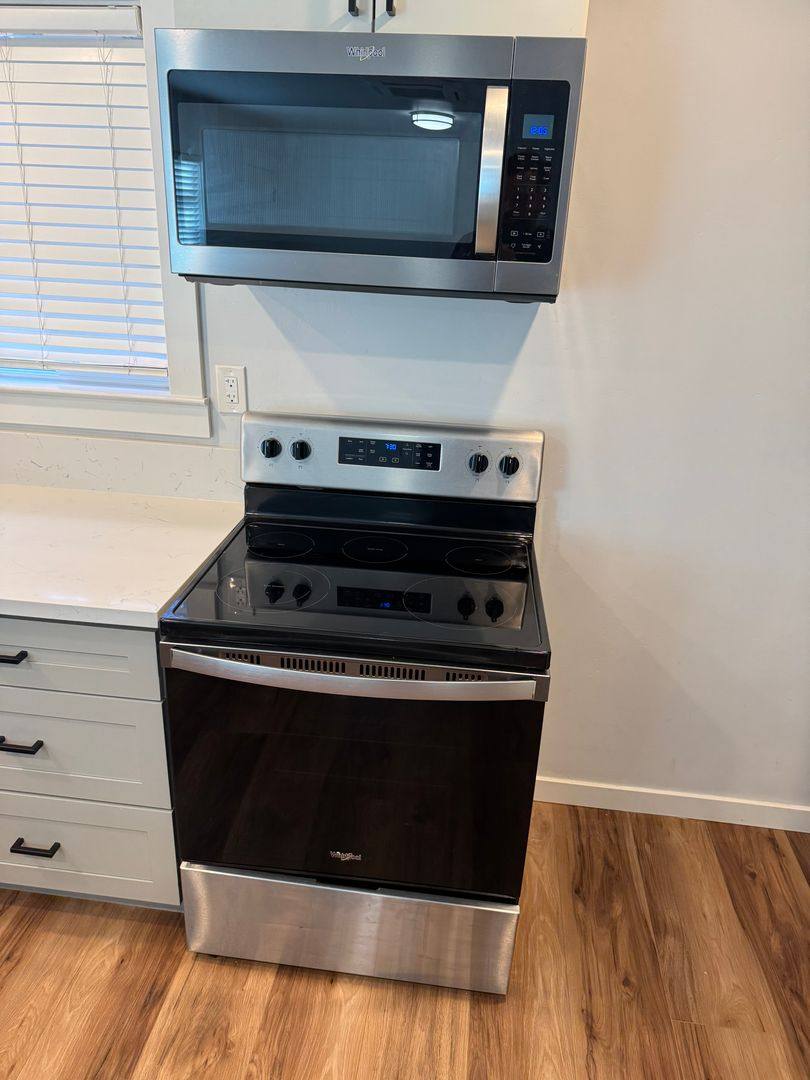 Apartment for rent at 162 Kenmass Ave, Auburn, CA 95603