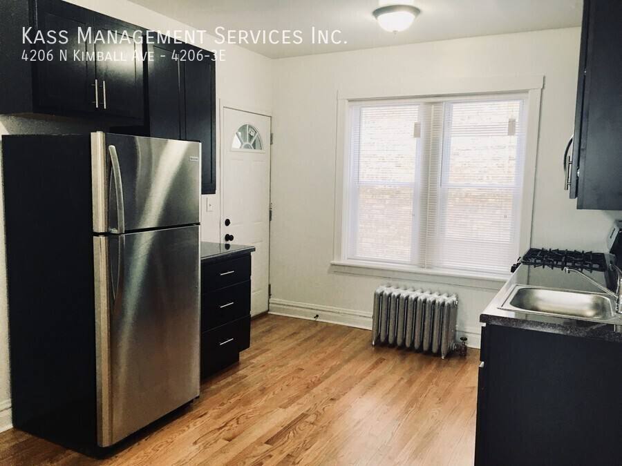 Apartment for rent at 4206 N Kimball Ave #3E, Chicago, IL 60618