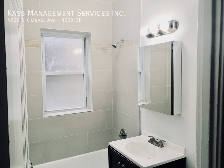 Apartment for rent at 4206 N Kimball Ave #3E, Chicago, IL 60618