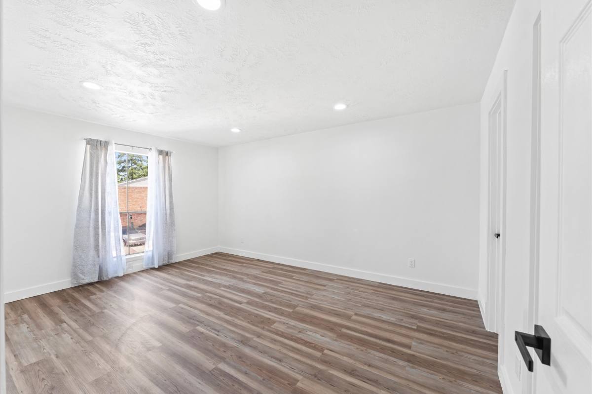 Condo for rent at 17331 Red Oak Dr #14, Houston, TX 77090