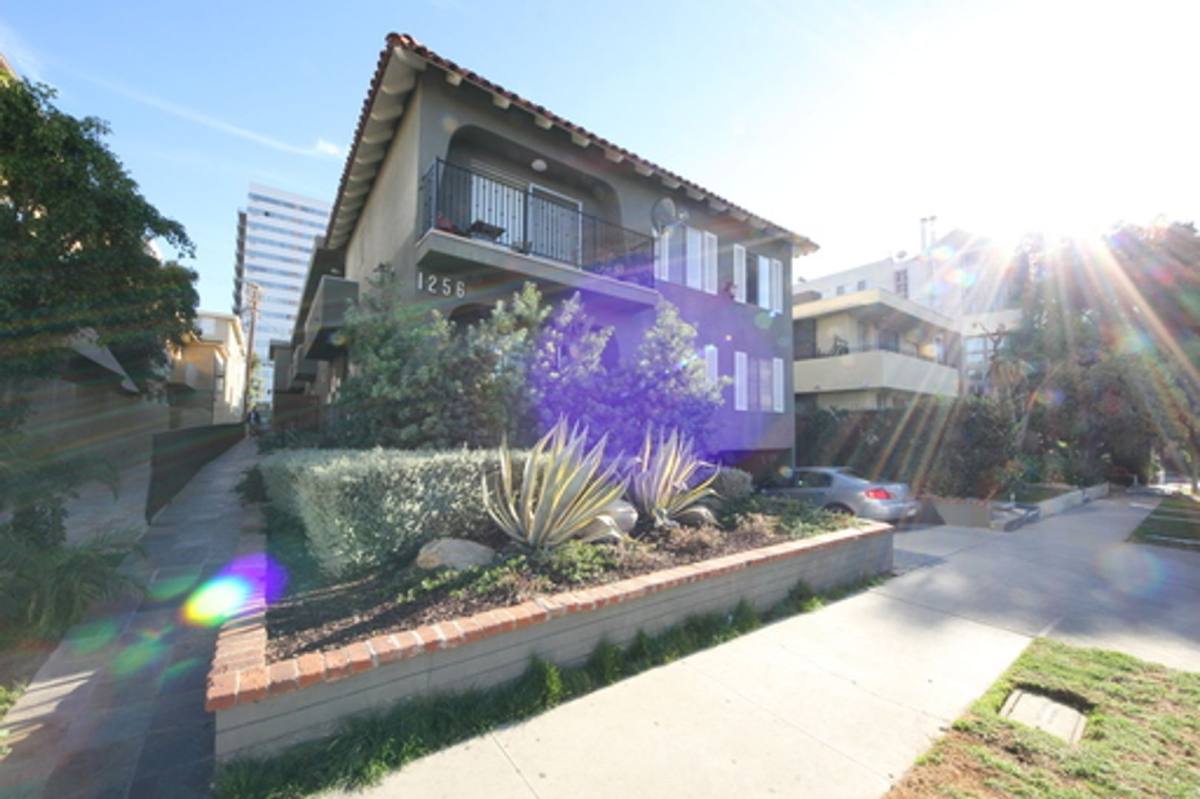 Apartment for rent at 1256 Granville Ave, Los Angeles, CA 90025