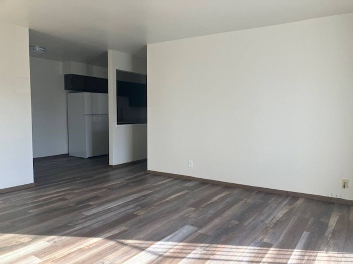 Apartment for rent at 112 S Wisconsin St, Elkhorn, WI 53121