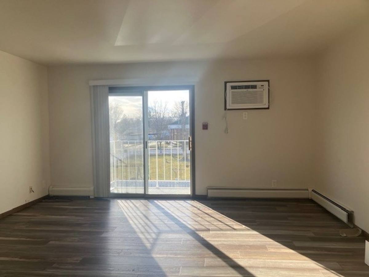 Apartment for rent at 112 S Wisconsin St, Elkhorn, WI 53121