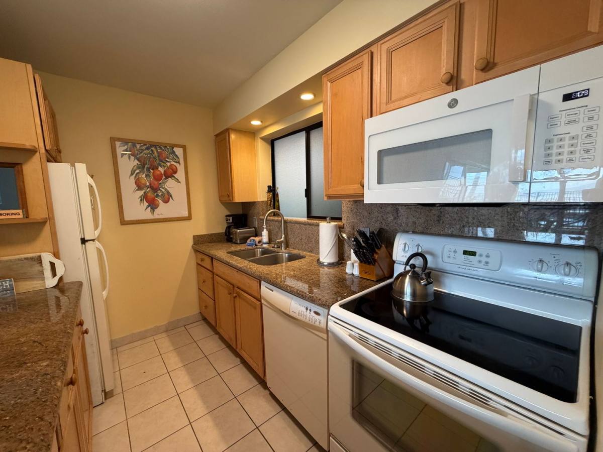 Apartment for rent at 280 Hauoli St, Wailuku, HI 96793