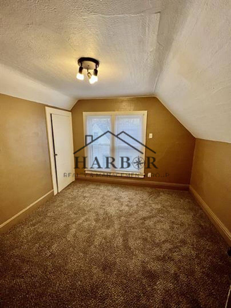 House for rent at 403 10th St NW, Austin, MN 55912
