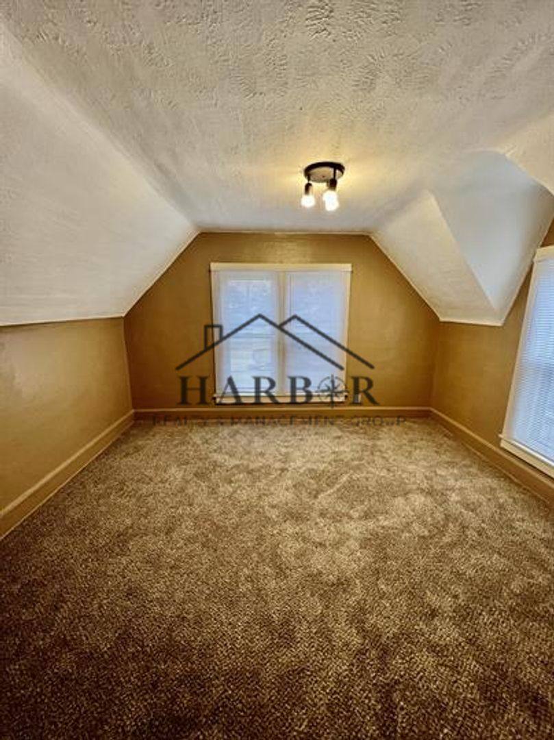 House for rent at 403 10th St NW, Austin, MN 55912