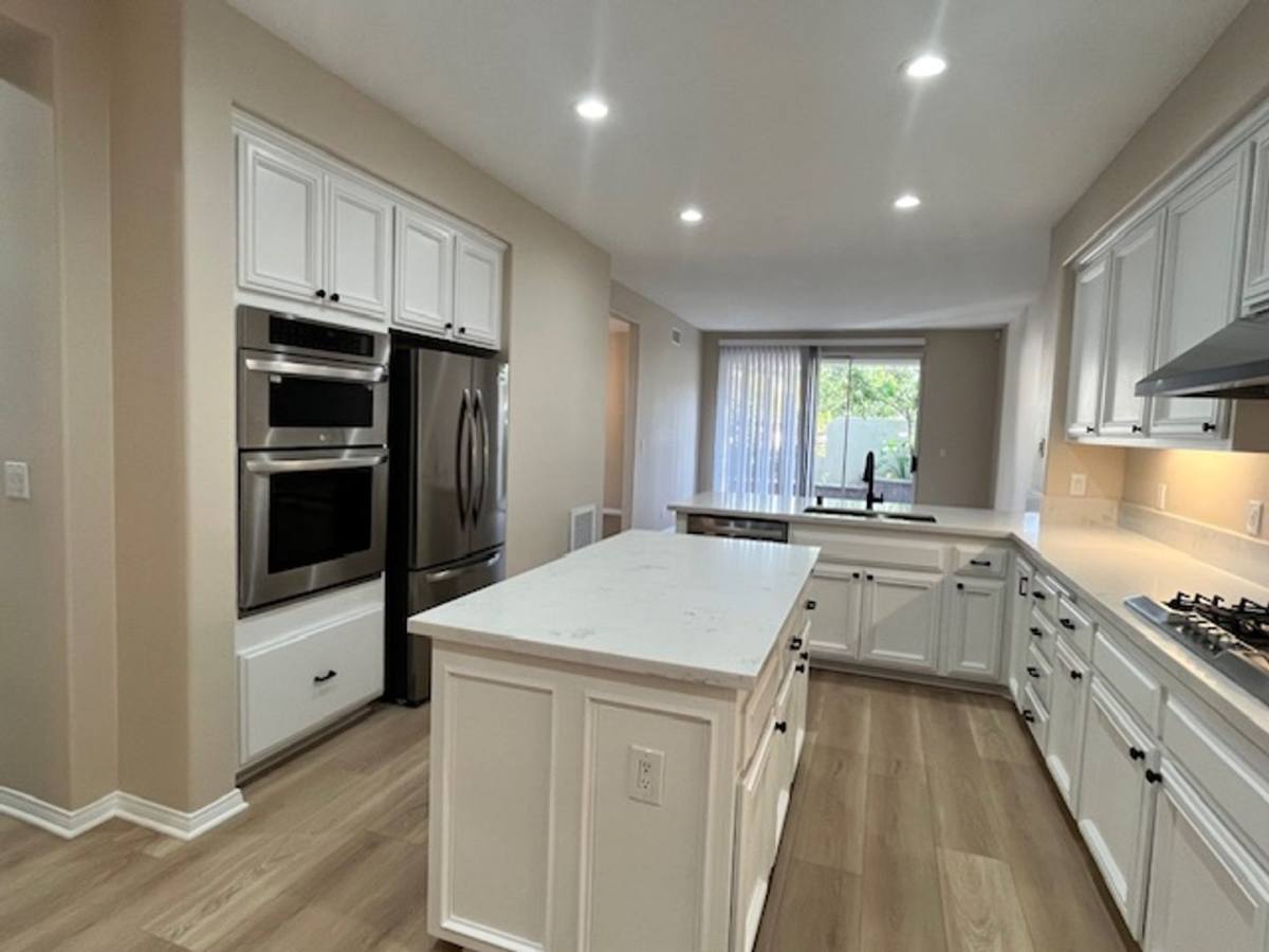 Townhouse for rent at 16 Brigmore Aisle, Irvine, CA 92603