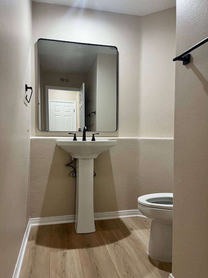 Townhouse for rent at 16 Brigmore Aisle, Irvine, CA 92603