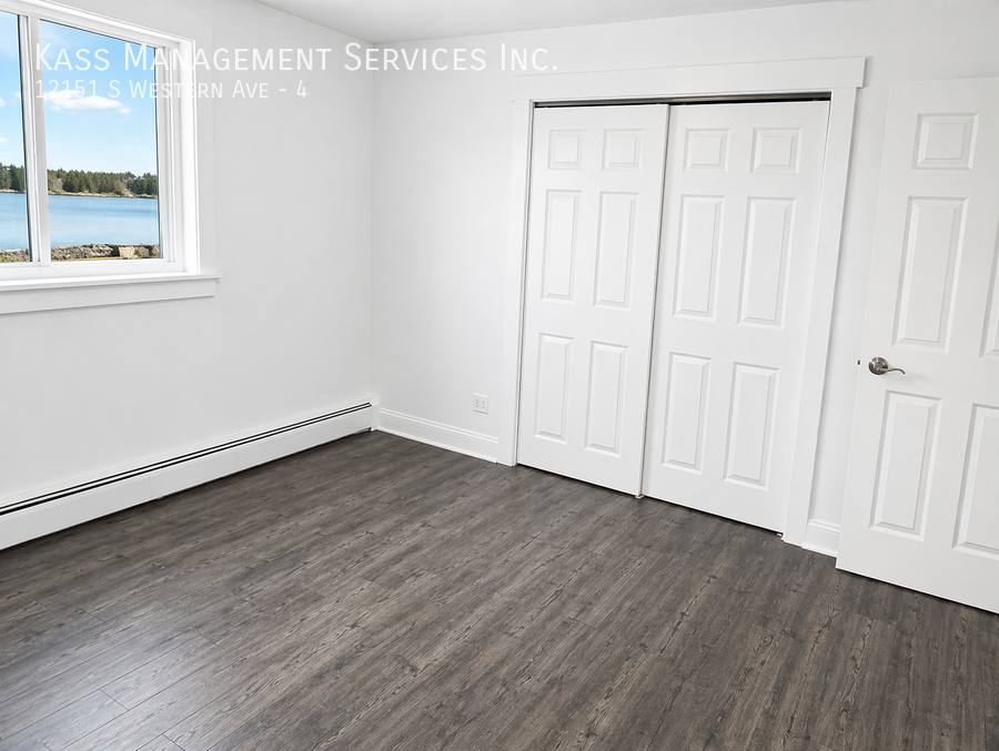 Apartment for rent at 12151 S Western Ave #4, Blue Island, IL 60406