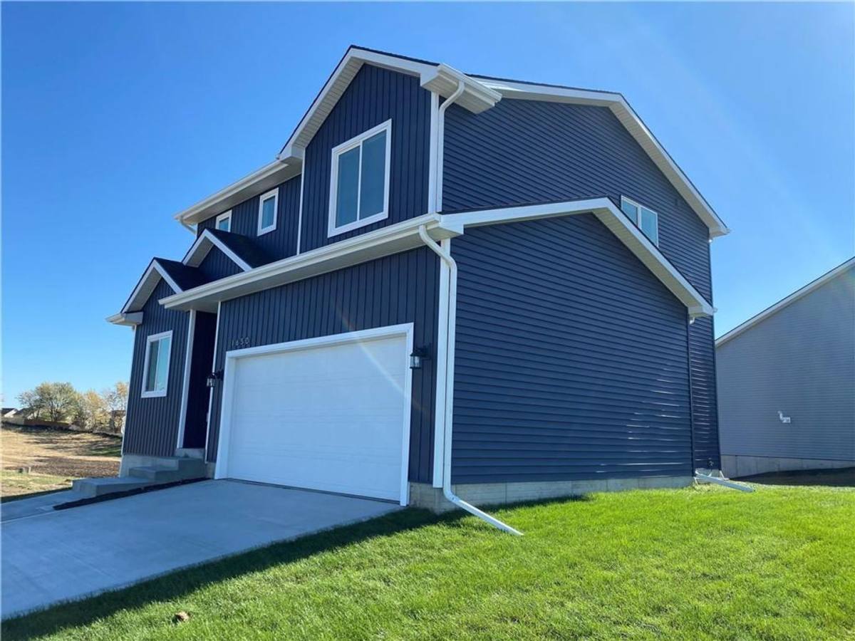 House for rent at 1707 Ashwood Ave Nor, Norwalk, IA 50211