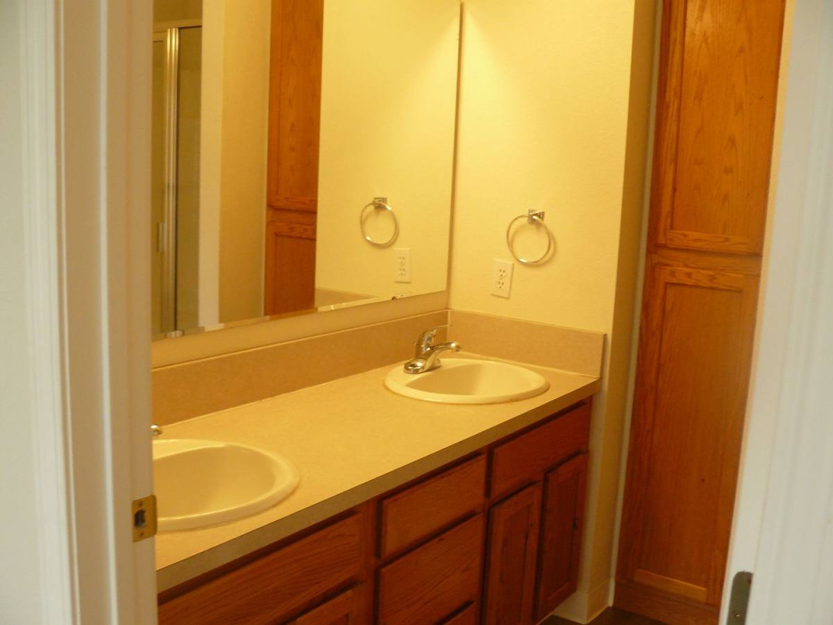 Townhouse for rent at 7420 W Garden Glen Dr, Garden City, ID 83714