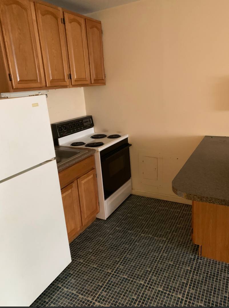 Apartment for rent at 1217 Moss St, Reading, PA 19604