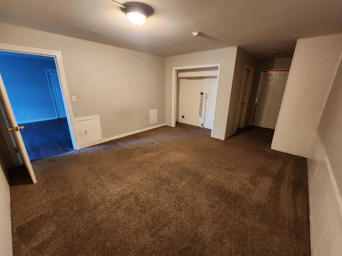 Apartment for rent at 1217 Moss St, Reading, PA 19604