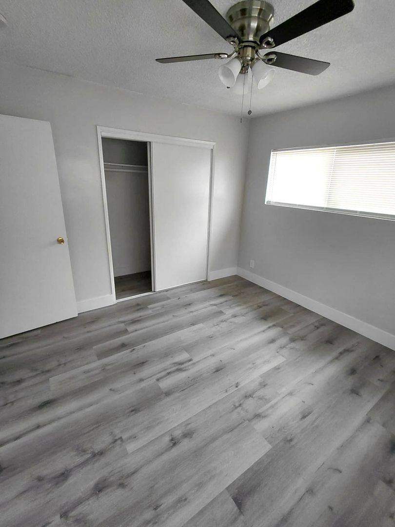 Apartment for rent at 138 E 88th St, Los Angeles, CA 90003