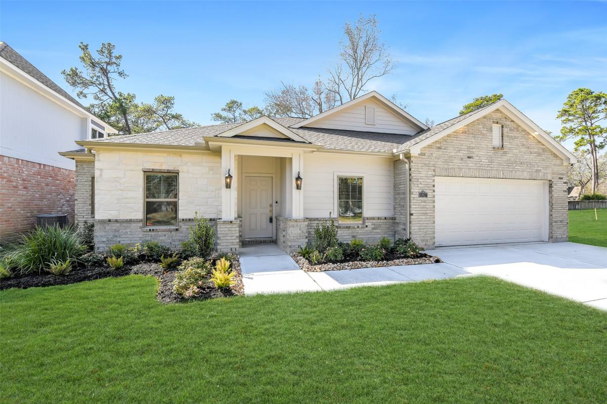Apartment for rent at 11927 Pondwood Dr, Cypress, TX 77429