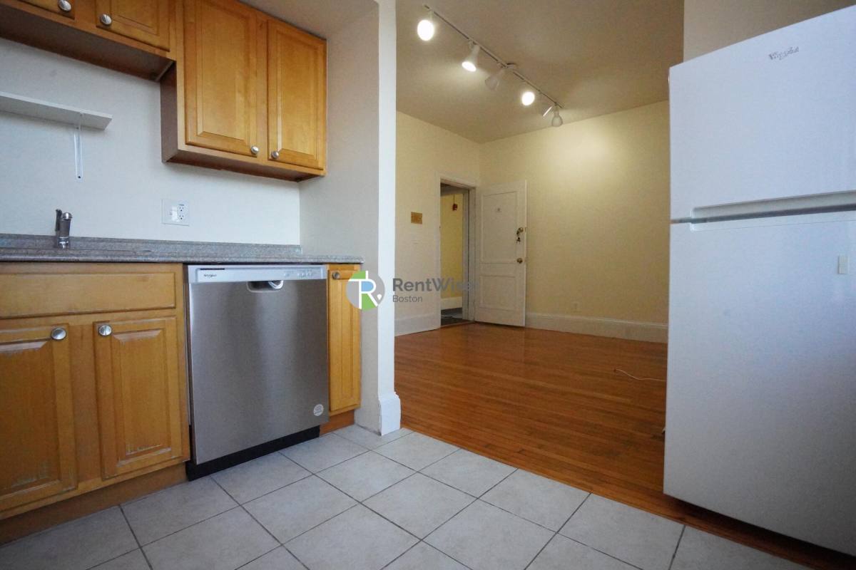 Apartment for rent at 1212 Commonwealth Ave #11, Allston, MA 02134