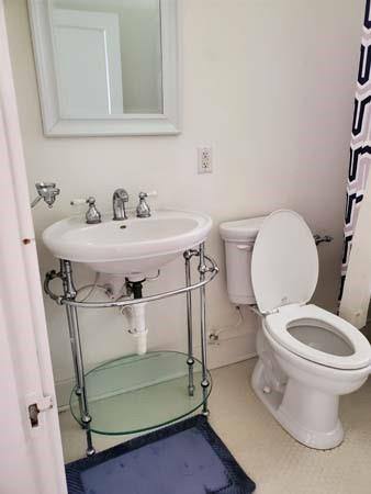Apartment for rent at 921 W Oak St #921, Denton, TX 76201