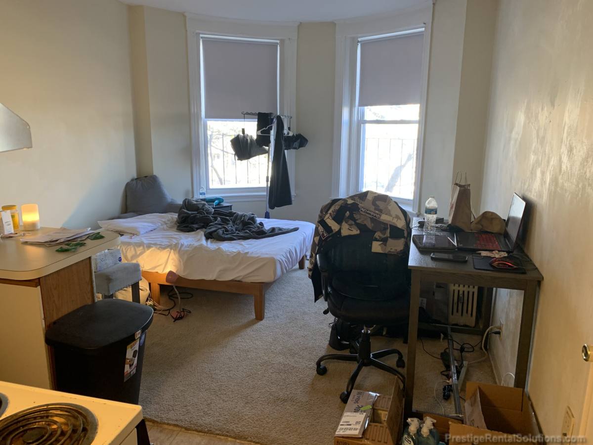 Apartment for rent at 1124 Commonwealth Ave #5, Allston, MA 02134