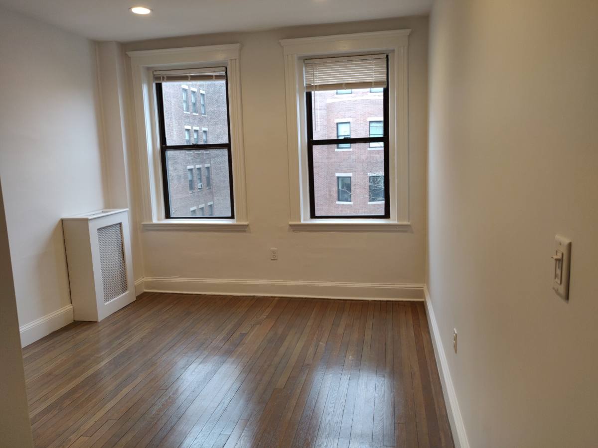 Apartment for rent at 19 Peterborough St #14, Boston, MA 02115