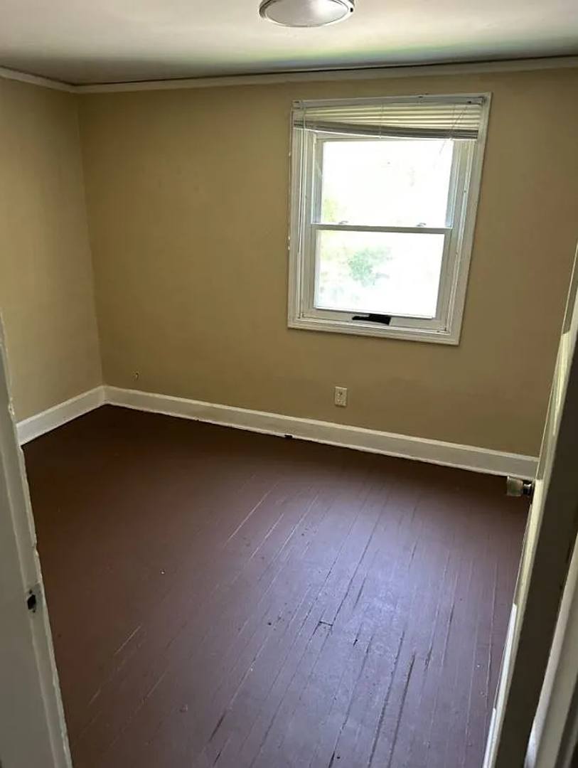 Townhouse for rent at 2407 E 16th St, Indianapolis, IN 46201