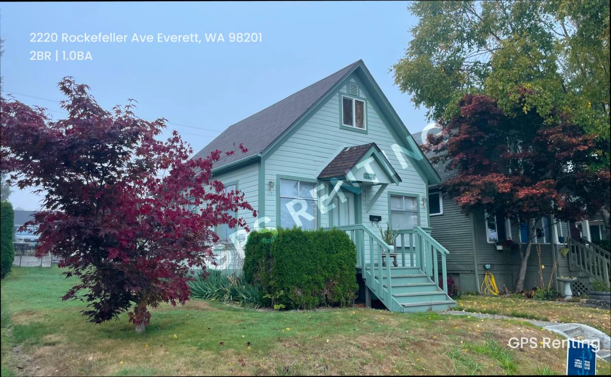 House for rent at 2220 Rockefeller Ave, Everett, WA 98201