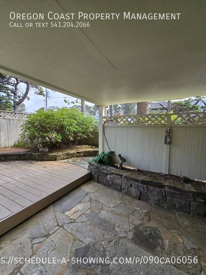 House for rent at 4503 SW Beach Ave, Lincoln City, OR 97367