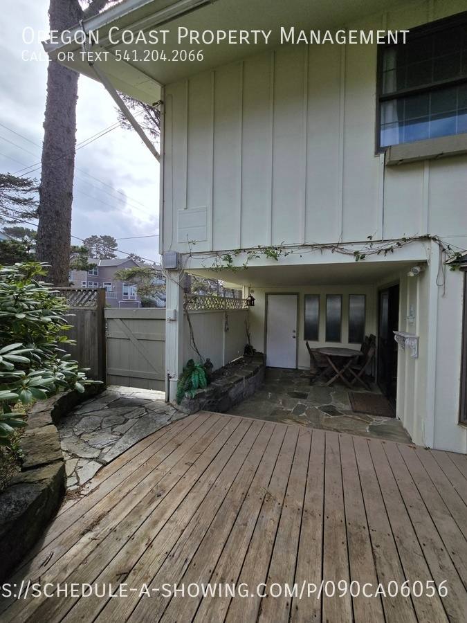 House for rent at 4503 SW Beach Ave, Lincoln City, OR 97367