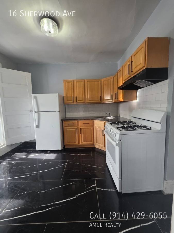 Apartment for rent at 16 Sherwood Ave, Yonkers, NY 10704