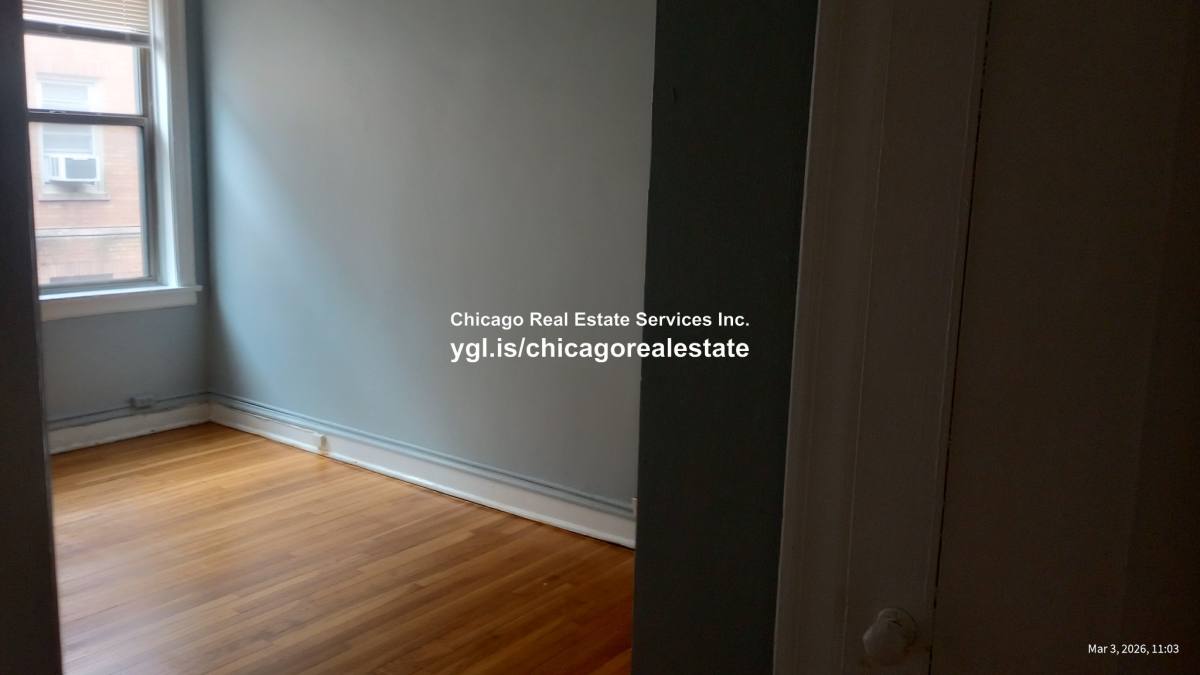 Apartment for rent at 1369 W Estes #1-L, Chicago, IL 60626