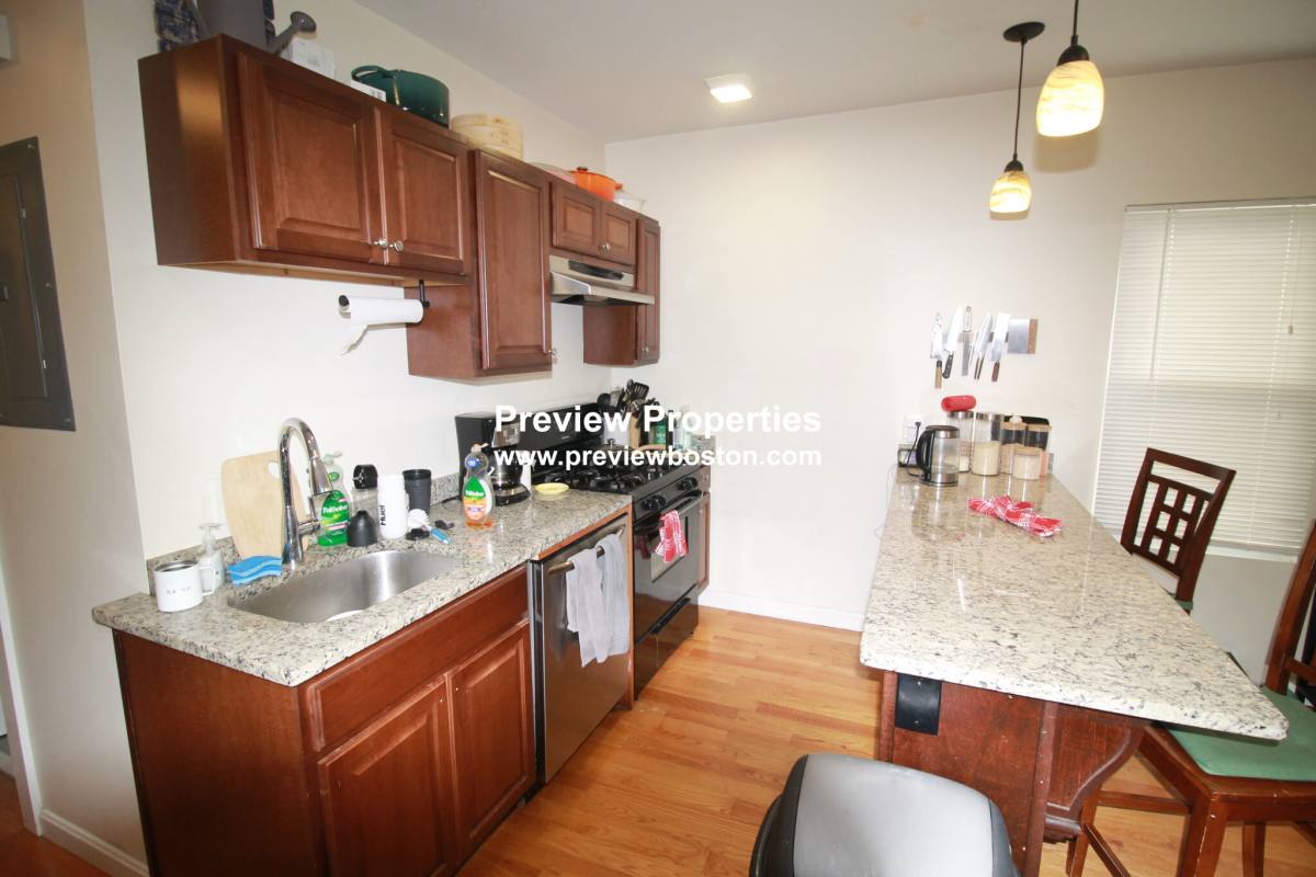 Apartment for rent at 21-23 Weitz St #1P, Allston, MA 02134