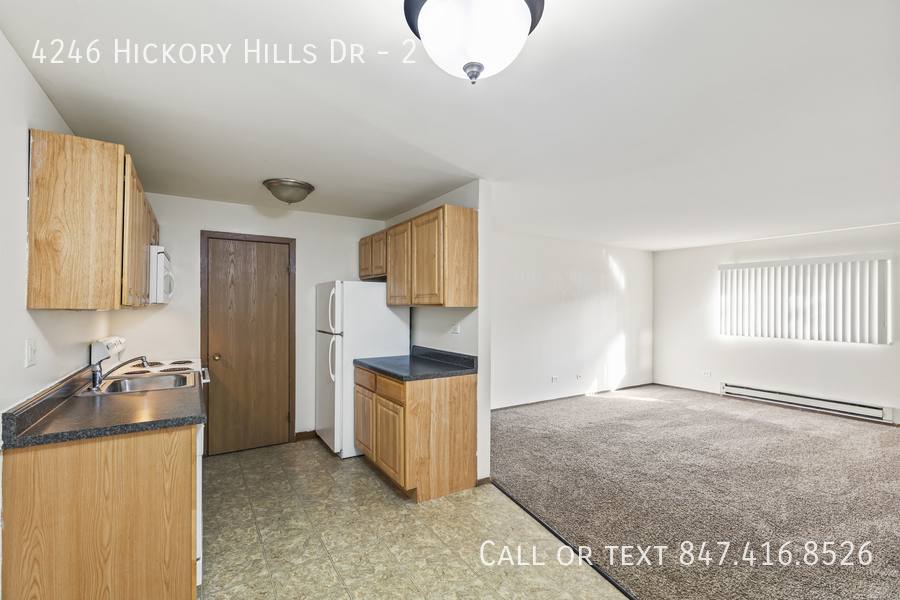 Apartment for rent at 4246 Hickory Hills Dr #2, Waukegan, IL 60087