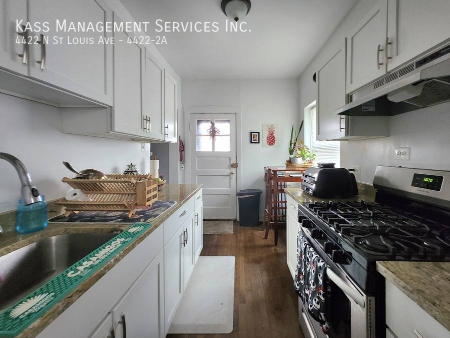 Apartment for rent at 4422 N St Louis Ave #2A, Chicago, IL 60625