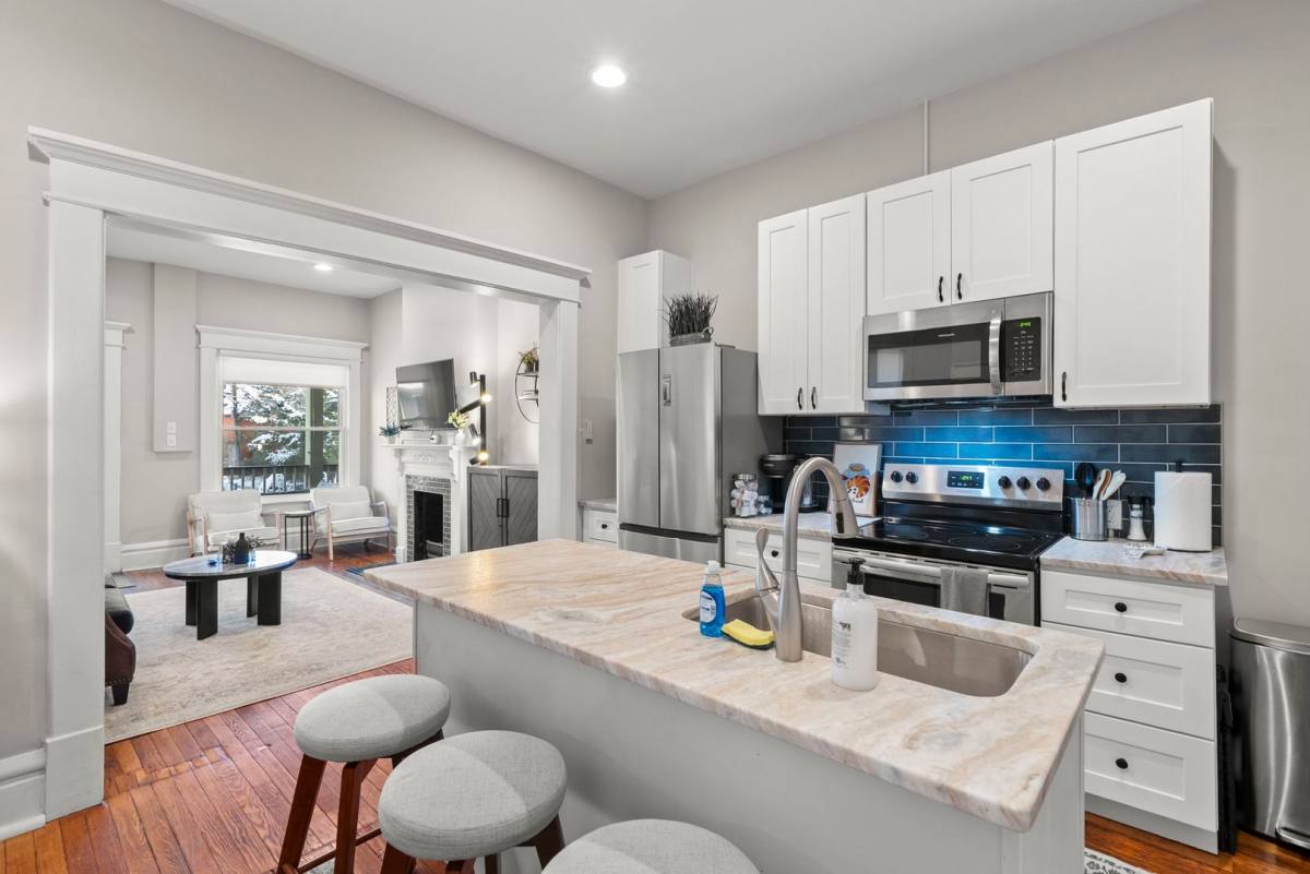 Condo for rent at 173 S 18th St, Columbus, OH 43205