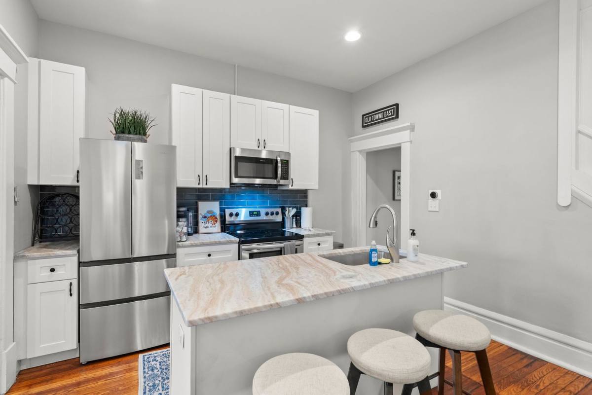 Condo for rent at 173 S 18th St, Columbus, OH 43205
